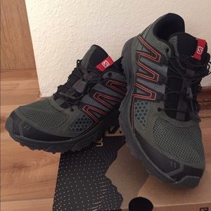 Solomon men’s shoes